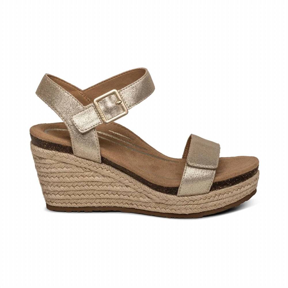 NEW AETREX women's sydney espadrille wedge sandals in champagne